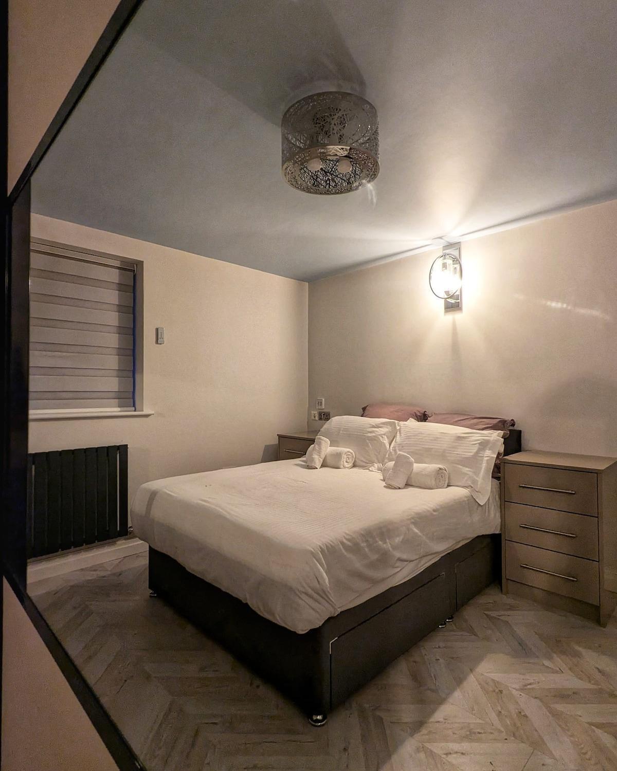 Beautiful 5 Bedroom Home Sleeps 12 People In Manchester Dış mekan fotoğraf